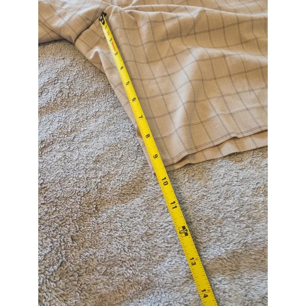 Tiger Woods Collection Tan‎ Plaid Shorts Men's Size 40
